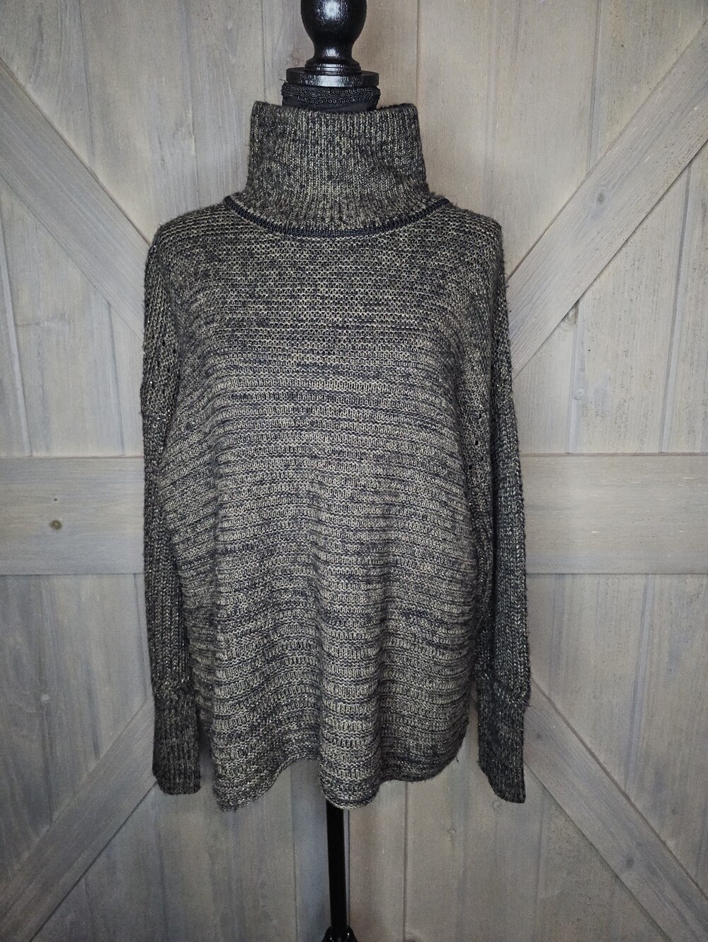 Express Women's Turtleneck Sweater sz XL